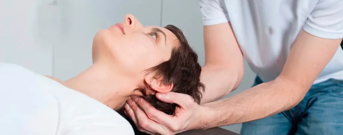 Tratamiento hernia cervical en Élite Fisioterapia Zaragoza