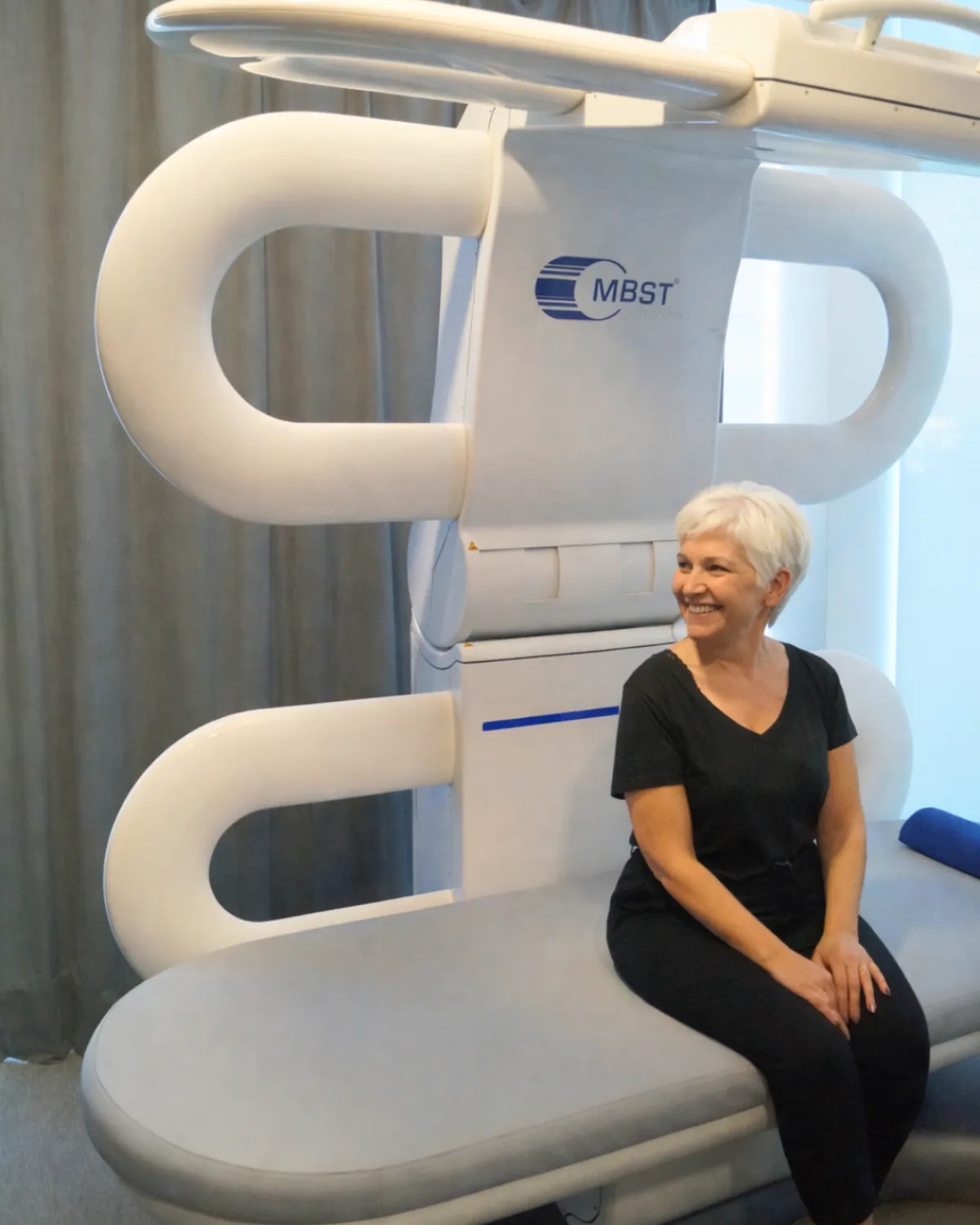 Paciente en sesión de terapia MBST® en Élite Fisioterapia Zaragoza